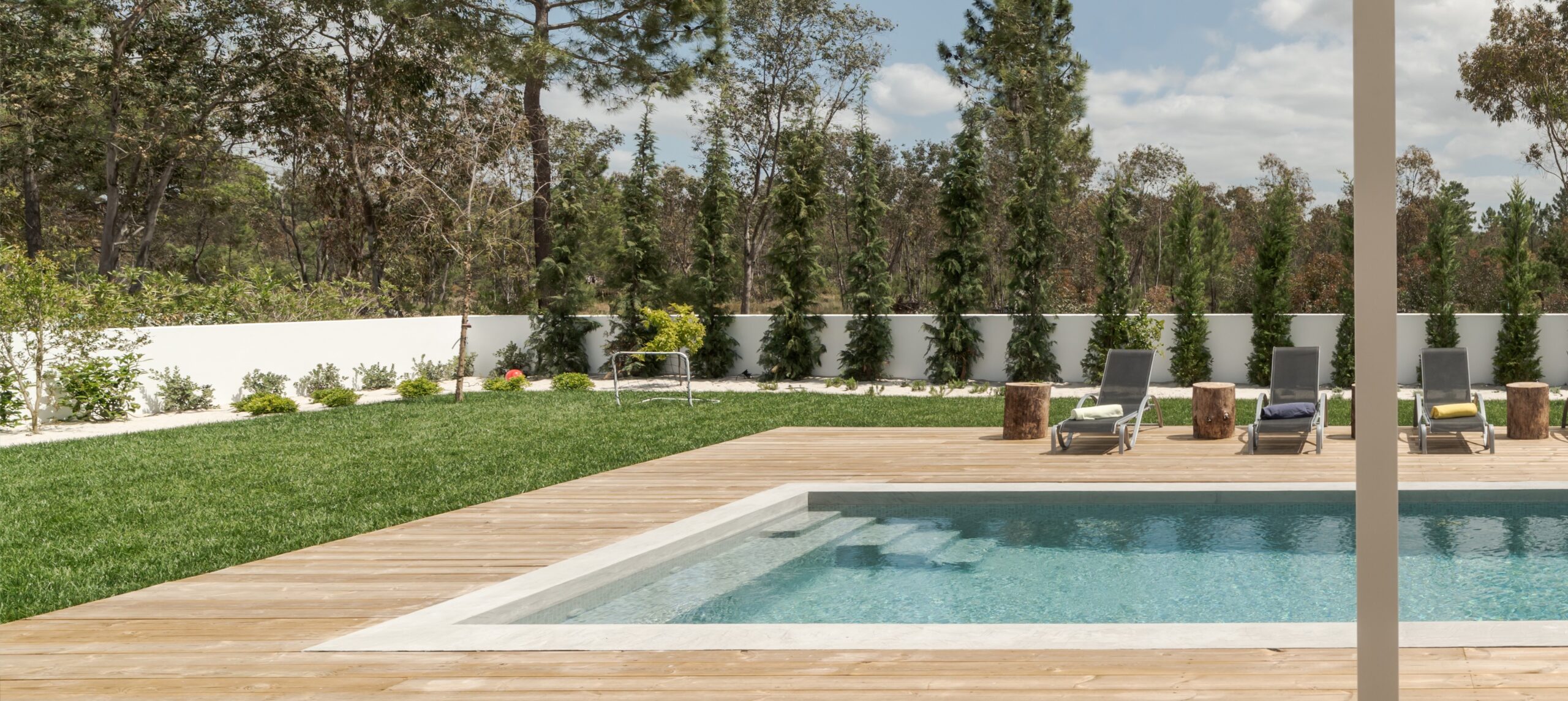 Modern garden landscaping – landscaping supplies in The Hunter Valley